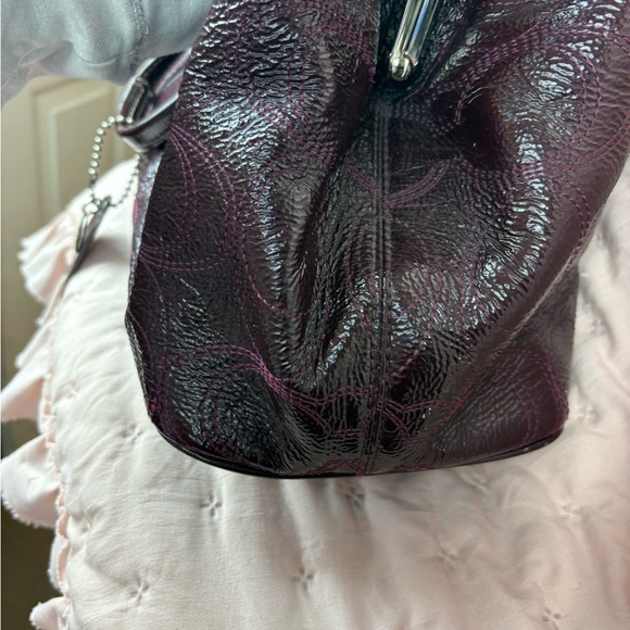 **SOLD** COACH Madison Oxblood Patent Leather Signature C Frame Satchel - Picture 11 of 14